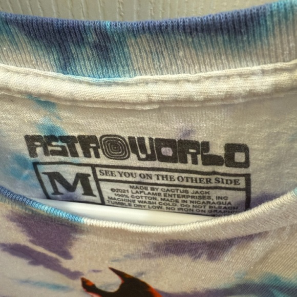 Travis Scott Astroworld Flame Tie-Dye T-Shirt - size M - NWOT - Picture 3 of 3